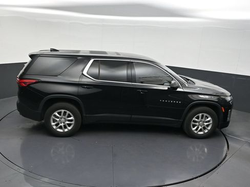 Used 2023 Chevrolet Traverse LS FWD image 21