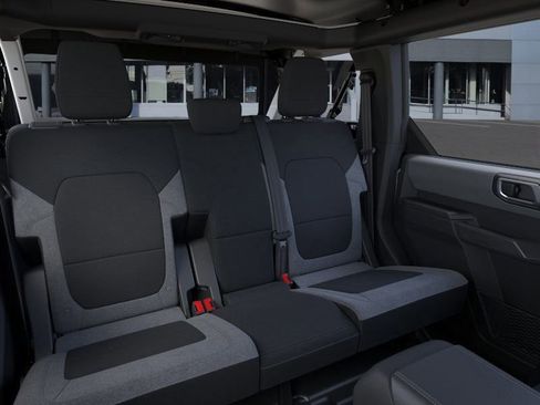 New 2025 Ford Bronco 4-Door image 11