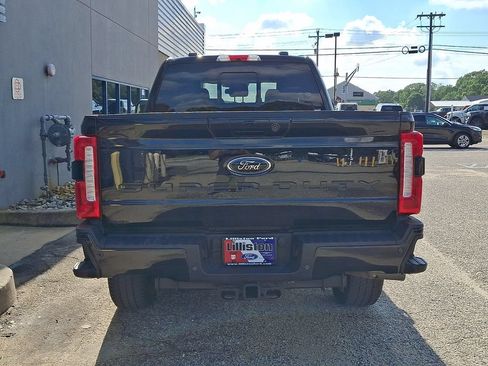 Used 2024 Ford F250 Lariat w/ Lariat Ultimate Package AWD/4WD image 5