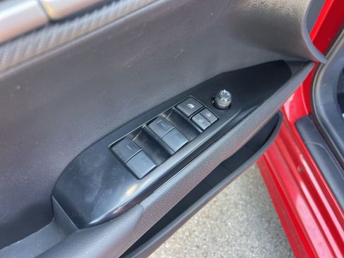 Used 2025 Toyota Camry SE w/ Convenience Package FWD image 27