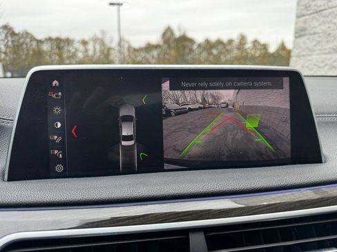 Used 2019 BMW 740i w/ Cold Weather Package RWD image 25