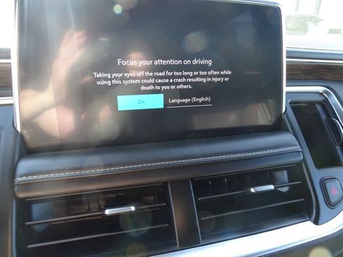 Used 2023 Chevrolet Suburban Premier w/ Max Trailering Package AWD/4WD image 12