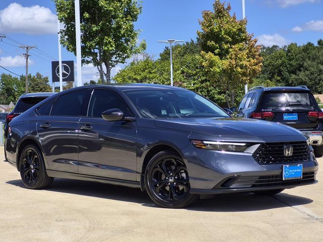 Used 2025 Honda Accord SE image 1