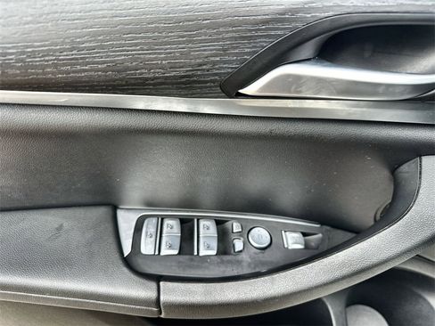 Used 2022 BMW X3 xDrive30i w/ M Sport Package 2 image 22