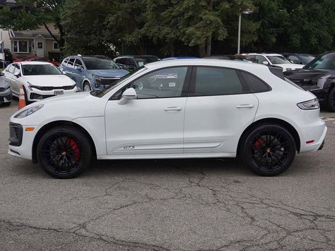 Used 2024 Porsche Macan GTS image 18