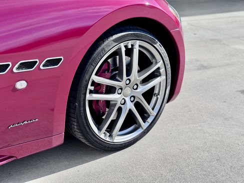 Used 2015 Maserati GranTurismo Sport image 25