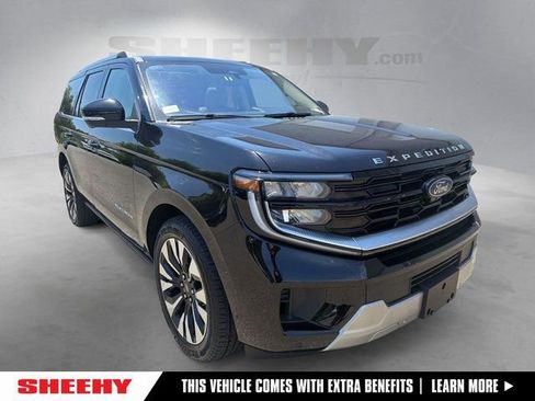 Certified 2025 Ford Expedition Platinum w/ Driver's Package AWD/4WD image 1