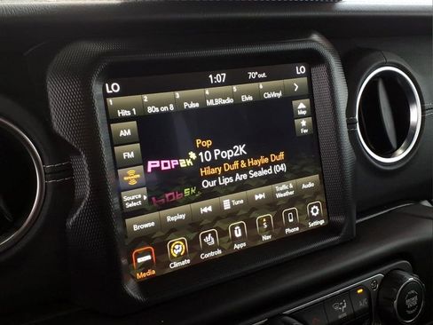 Used 2023 Jeep Wrangler Unlimited Sahara w/ Cold Weather Group image 9