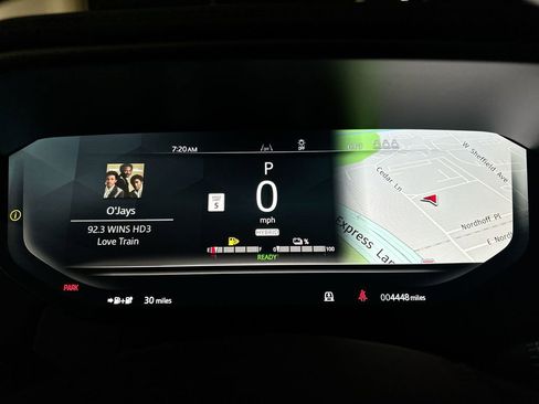 Used 2025 Land Rover Range Rover Sport Dynamic SE image 18