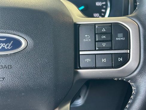 Used 2024 Ford Expedition XLT RWD image 38
