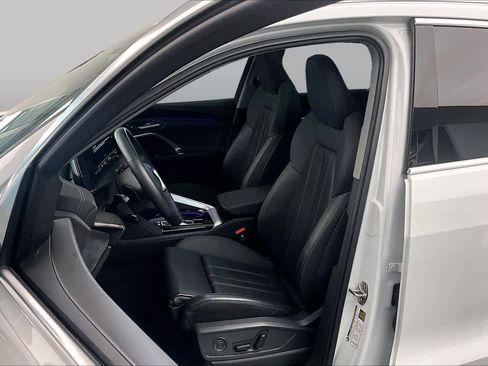 Certified 2025 Audi Q5 Premium Plus w/ Premium Plus AWD/4WD image 7