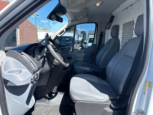 Used 2018 Ford Transit 150 130 Low Roof RWD image 10