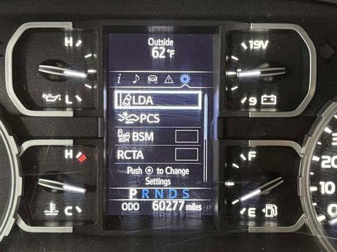 Used 2020 Toyota Tundra SR5 image 19
