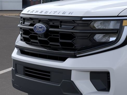 New 2026 Ford Expedition Active RWD image 32