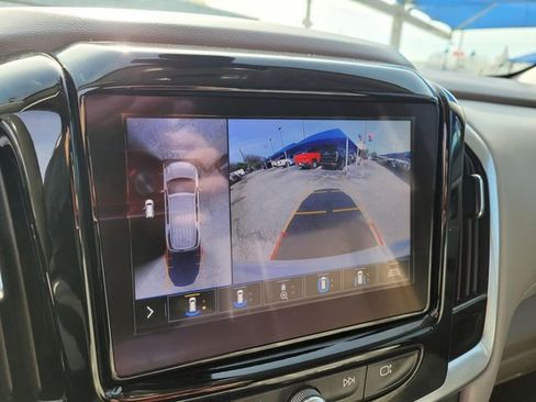 Used 2020 Chevrolet Traverse LT w/ LT Premium Package image 25