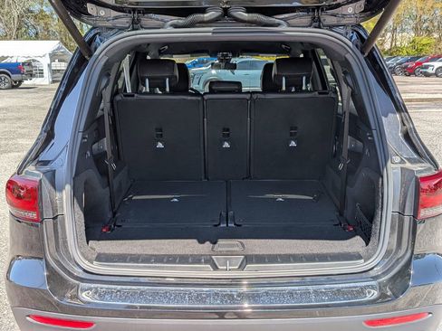 Used 2021 Mercedes-Benz GLB 250 4MATIC image 33