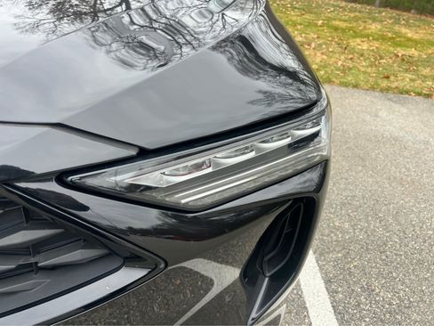 Used 2023 Acura MDX A-Spec image 5