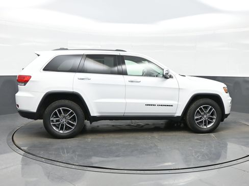 Used 2018 Jeep Grand Cherokee Limited image 6