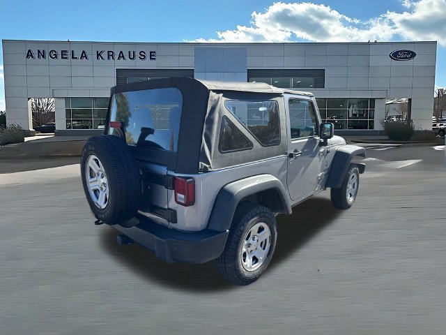 Used 2016 Jeep Wrangler Sport w/ Connectivity Group AWD/4WD image 8