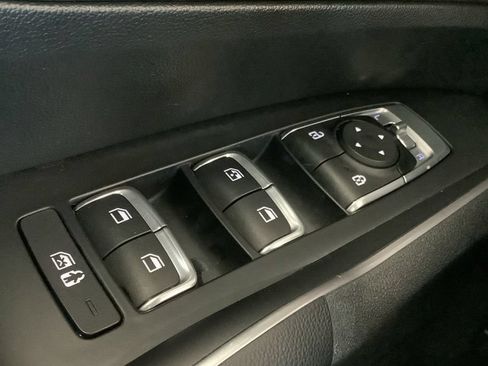 Certified 2023 Kia Sorento X-Line EX AWD/4WD image 24