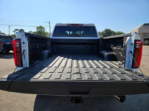 New 2026 GMC Sierra 2500 Denali w/ Denali Reserve Package image 4