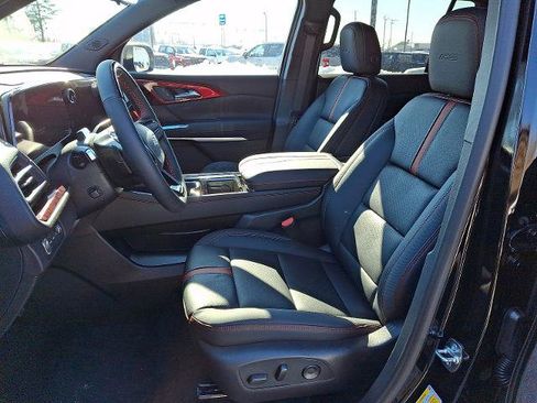 New 2026 Chevrolet Traverse RS w/ LPO, Floor Liner Package image 7