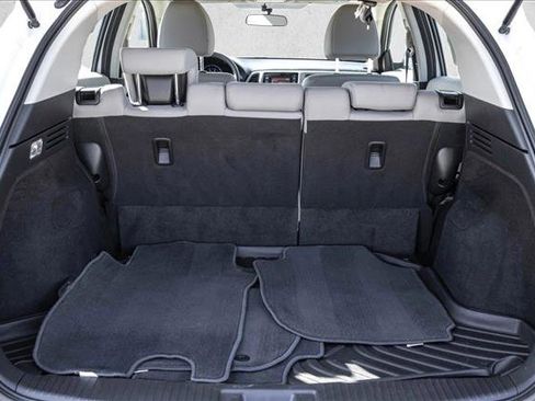 Used 2017 Honda HR-V LX image 21