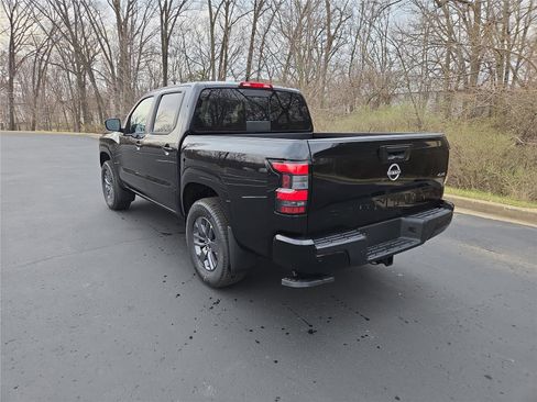 New 2026 Nissan Frontier SV w/ All-Weather Content Package AWD/4WD image 6
