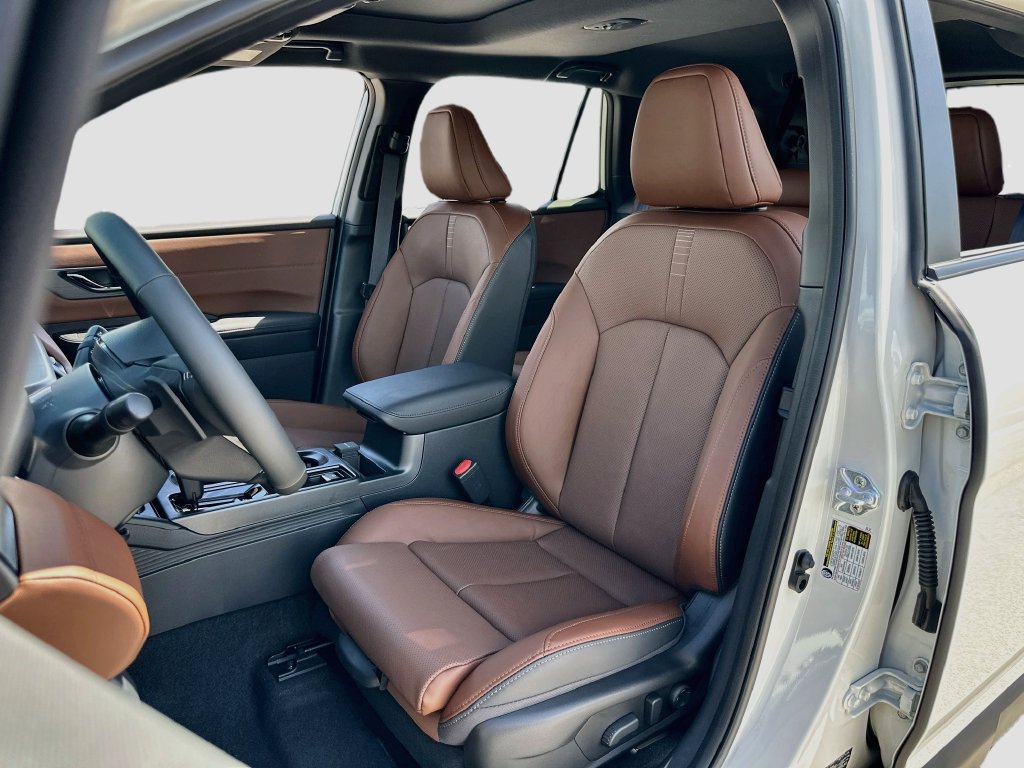 New 2026 Subaru Outback Touring AWD/4WD image 22