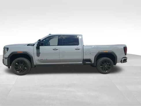 Used 2025 GMC Sierra 2500 AT4 w/ AT4 Premium Plus Package AWD/4WD image 6