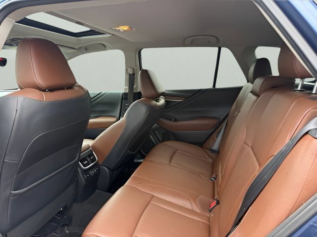 Used 2020 Subaru Outback Touring AWD/4WD image 9