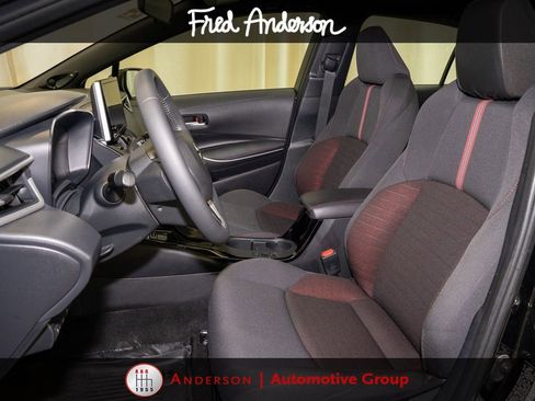 Used 2024 Toyota Corolla SE w/ Convenience Package FWD image 10
