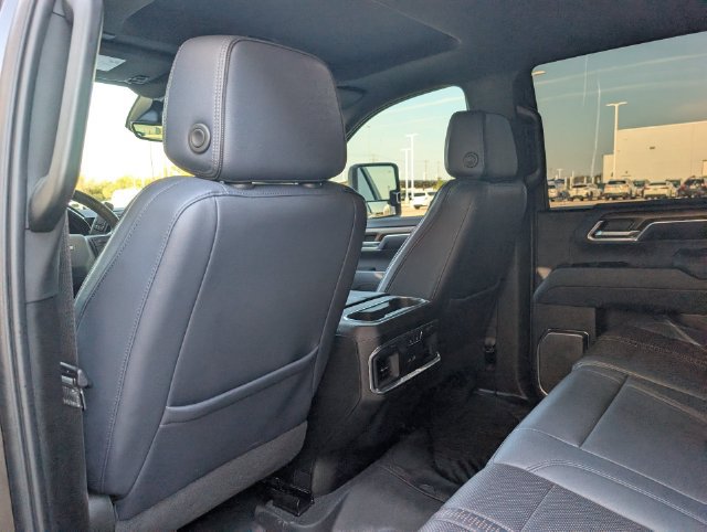 Used 2024 Chevrolet Silverado 2500 High Country w/ High Country Premium Package AWD/4WD image 26