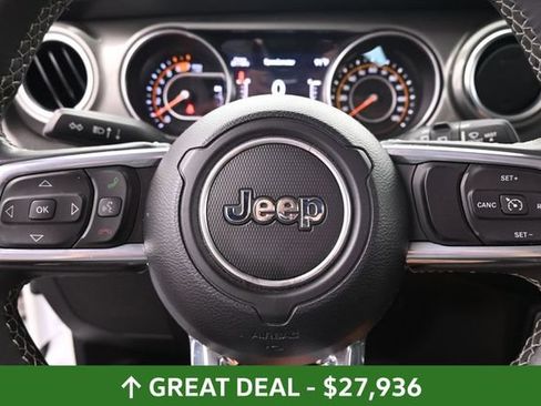 Used 2023 Jeep Wrangler Unlimited Sahara AWD/4WD image 31