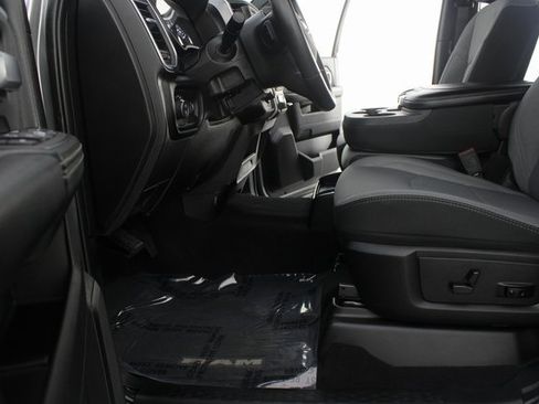 Used 2024 RAM 2500 Big Horn w/ Bed Utility Group image 15