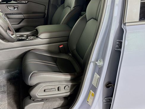 New 2026 Honda Pilot TrailSport image 24