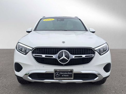 Used 2025 Mercedes-Benz GLC 300 4MATIC image 8