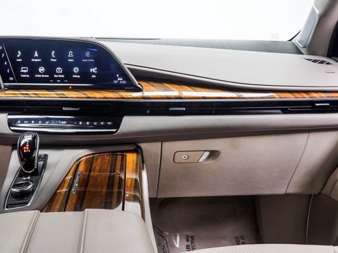 Used 2024 Cadillac Escalade Premium Luxury Platinum RWD image 23