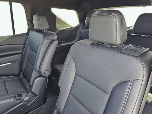 New 2026 Chevrolet Traverse LT w/ Driver Confidence Package FWD image 14