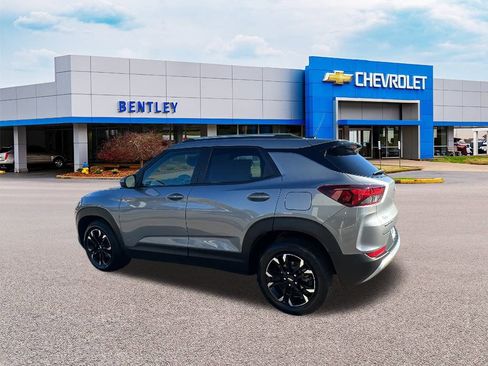 Used 2023 Chevrolet TrailBlazer LT image 3