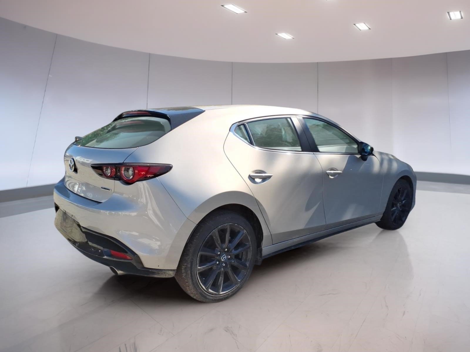 Used 2024 MAZDA MAZDA3 s FWD image 4