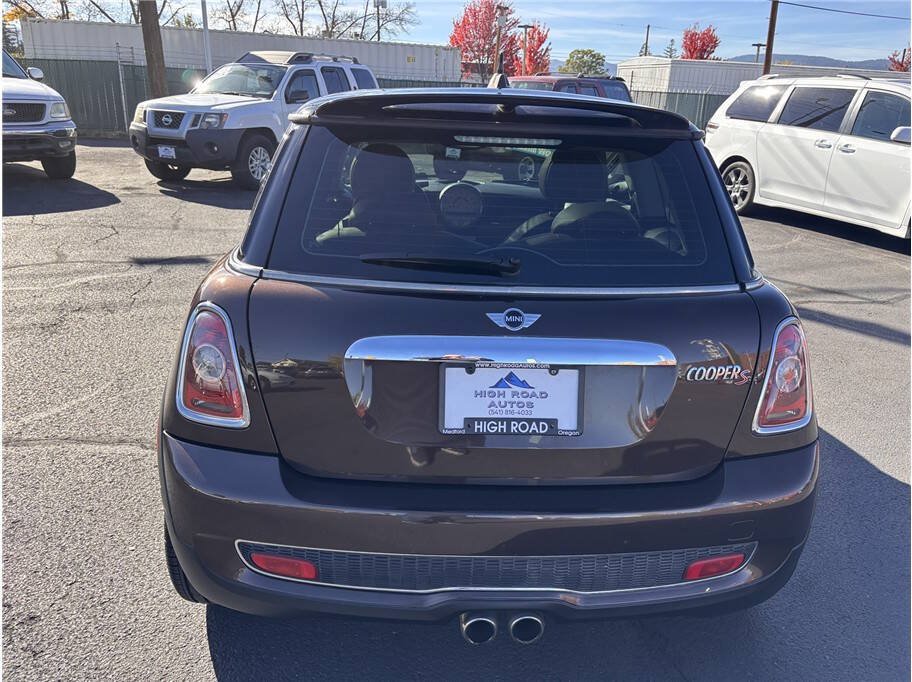 Used 2010 MINI Cooper S FWD image 4