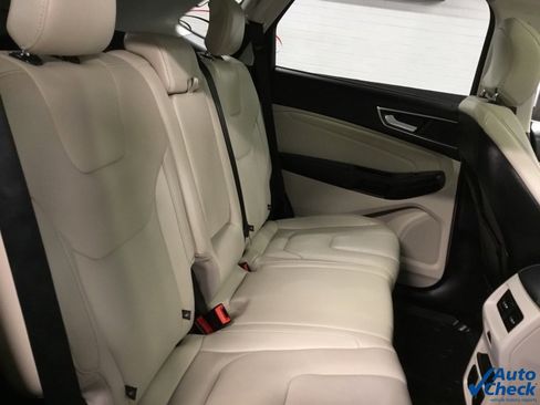 Used 2017 Ford Edge Titanium w/ Equipment Group 302A image 31