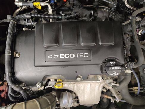 Used 2016 Chevrolet Cruze LT w/ Technology Package image 30