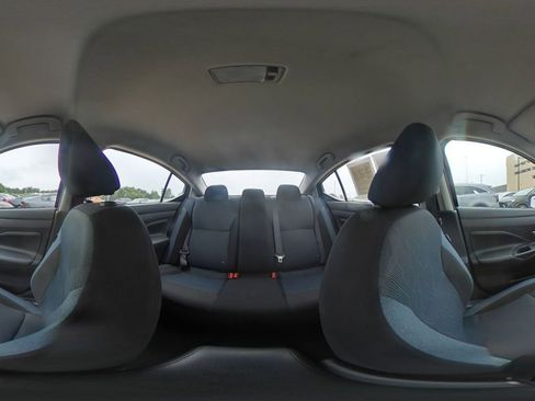 Used 2025 Nissan Versa SV FWD image 40