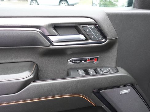 Used 2024 GMC Sierra 1500 AT4 w/ AT4 Preferred Package image 17