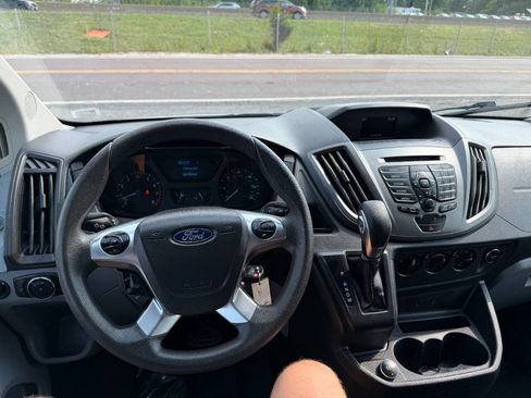 Used 2018 Ford Transit 350 XL RWD image 11