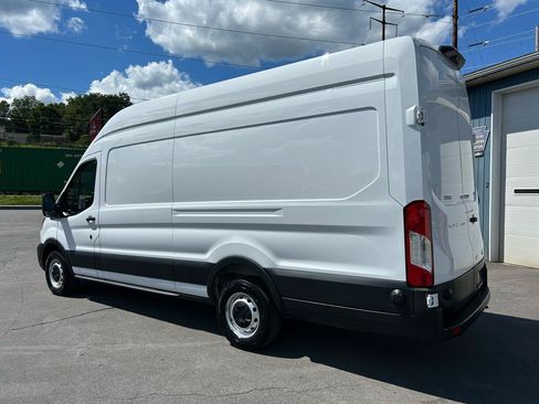 Used 2025 Ford Transit 250 148 High Roof Extended w/ Load Area Protection Package RWD image 3