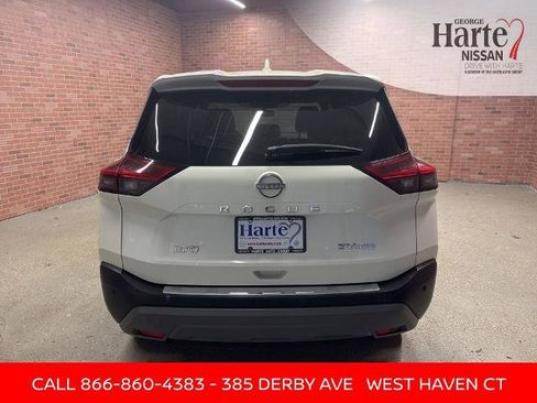 Certified 2023 Nissan Rogue SV image 5