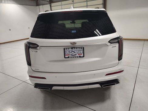 Used 2020 Cadillac XT6 Sport image 14